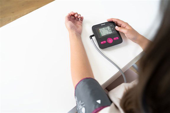 Beurer BM-27-LE Tensiómetro de Brazo Black Limited Edition